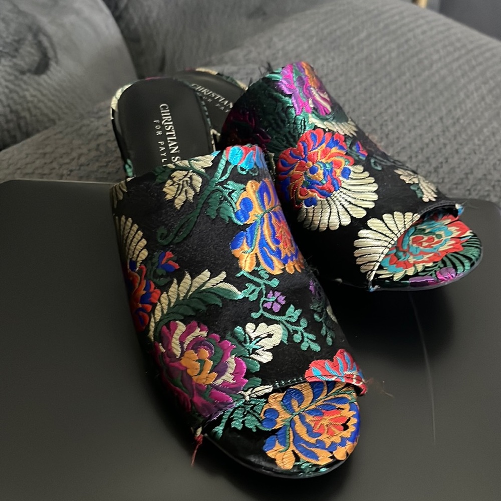 Slip on Oriental heel.